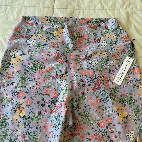 NWT Alice & Olivia Activewear Leggings - Picture 7 of 16